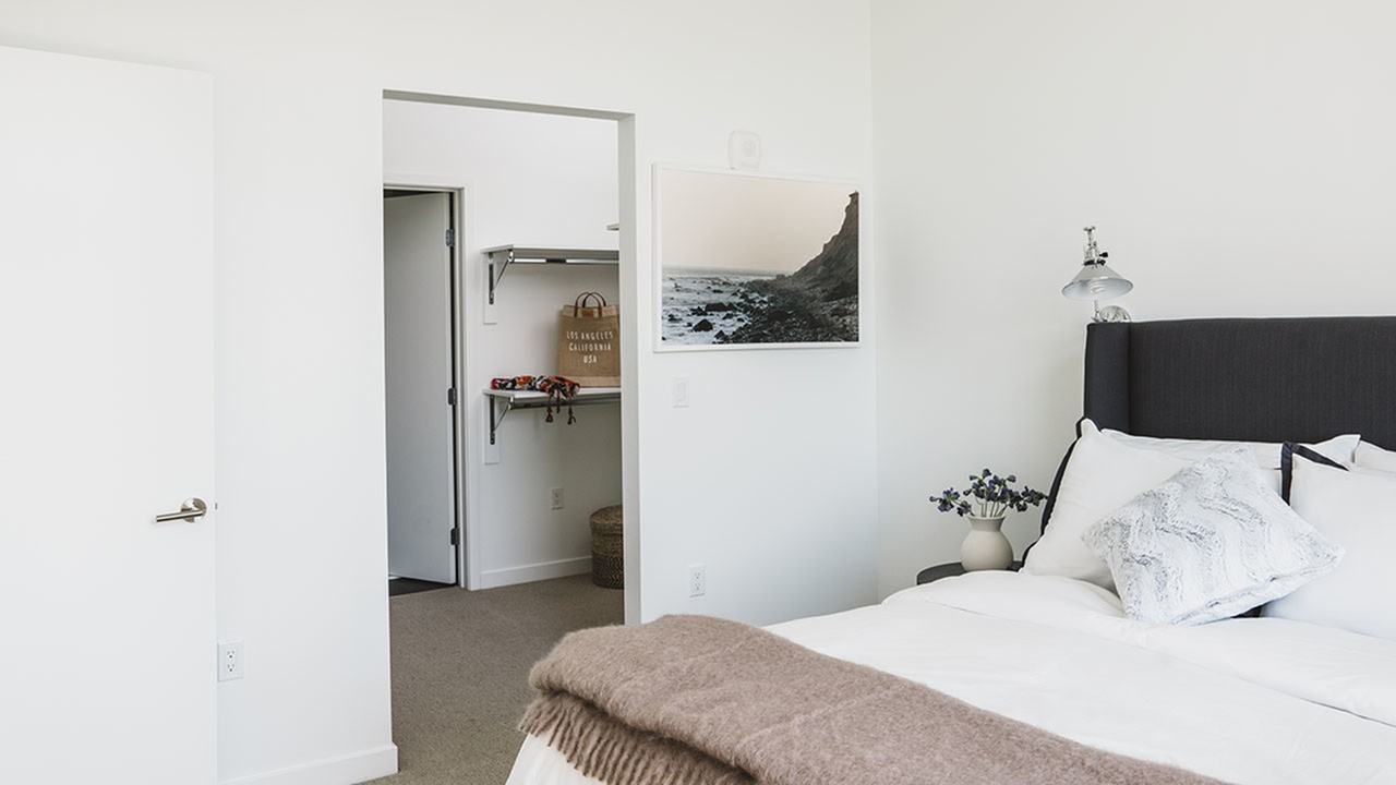 Blossom Plaza - Photo 7 of 30