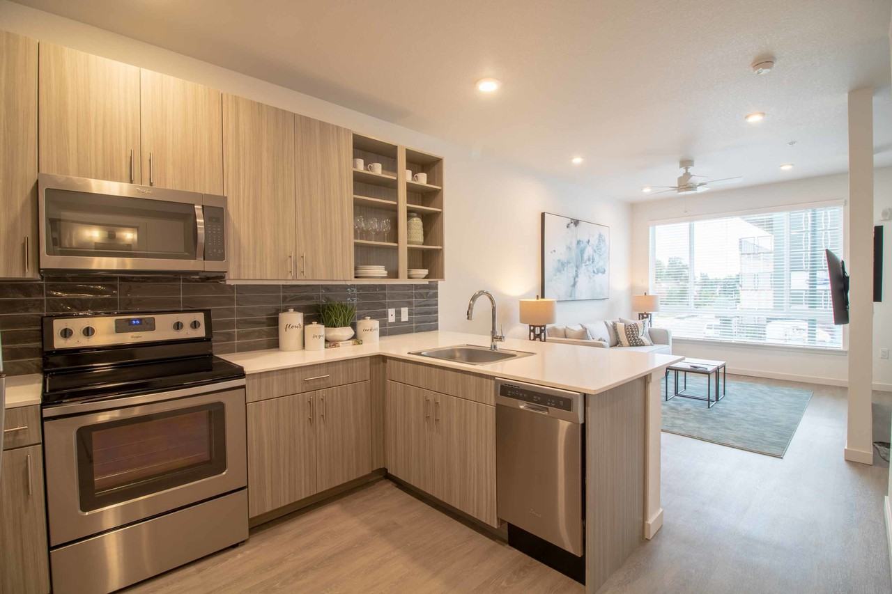 1515 Flats - Photo 5 of 50