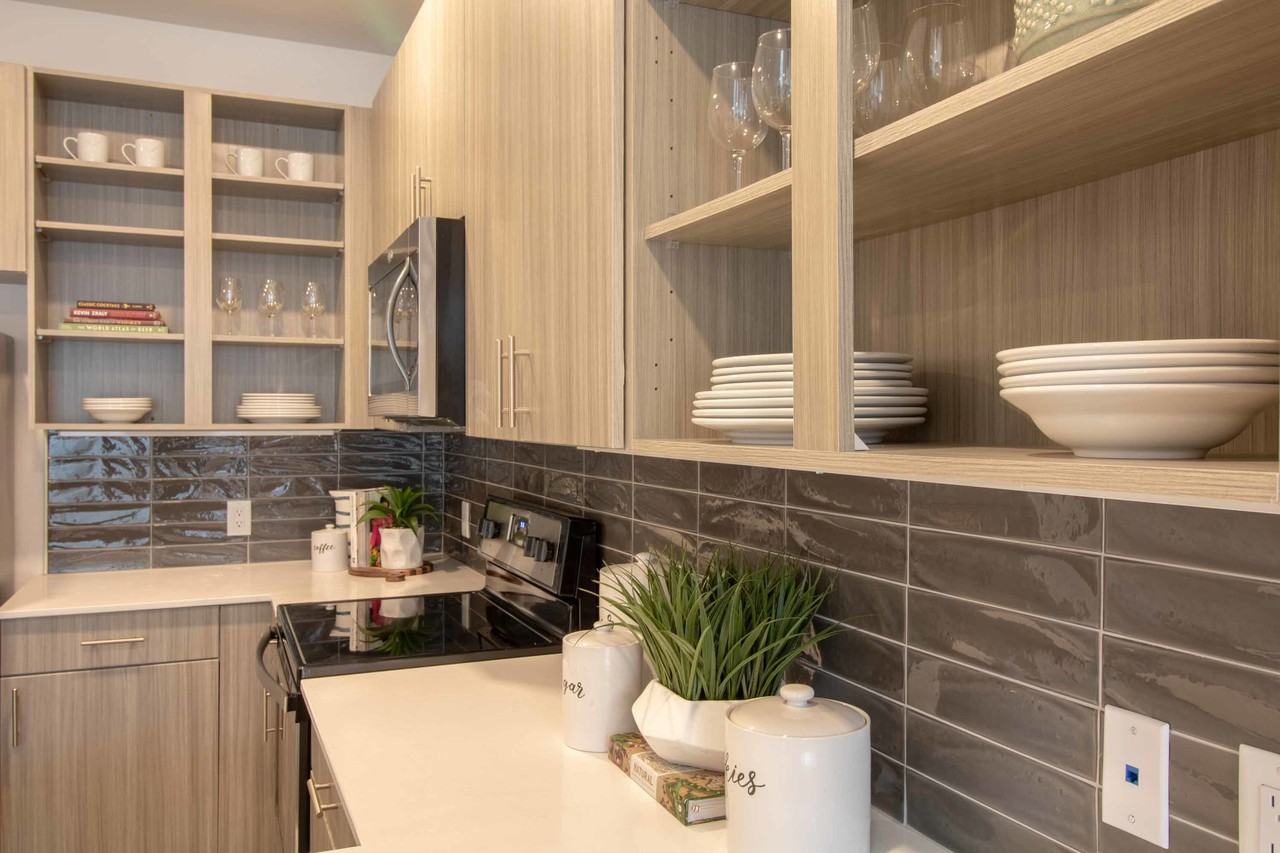 1515 Flats - Photo 4 of 50