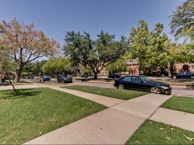 McFarlin Place Apartments - Photo 2 of 25