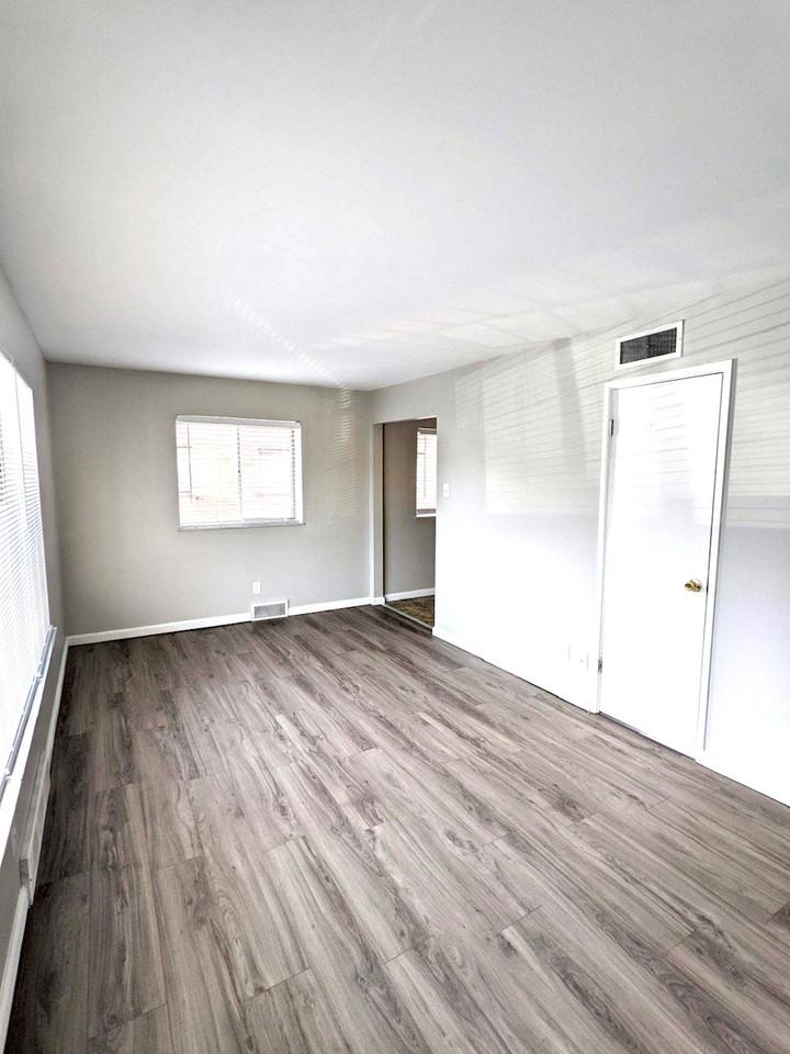 Residences at Germania - Photo 2 of 5