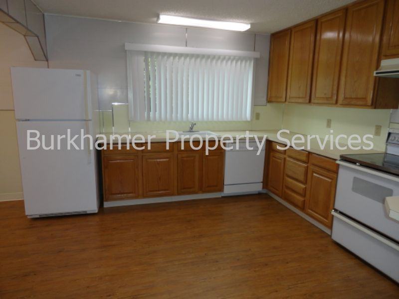 6700 Olympic Hwy #A - Photo 4 of 22