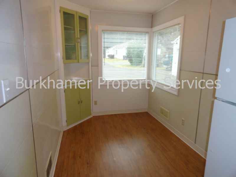6700 Olympic Hwy #A - Photo 6 of 22