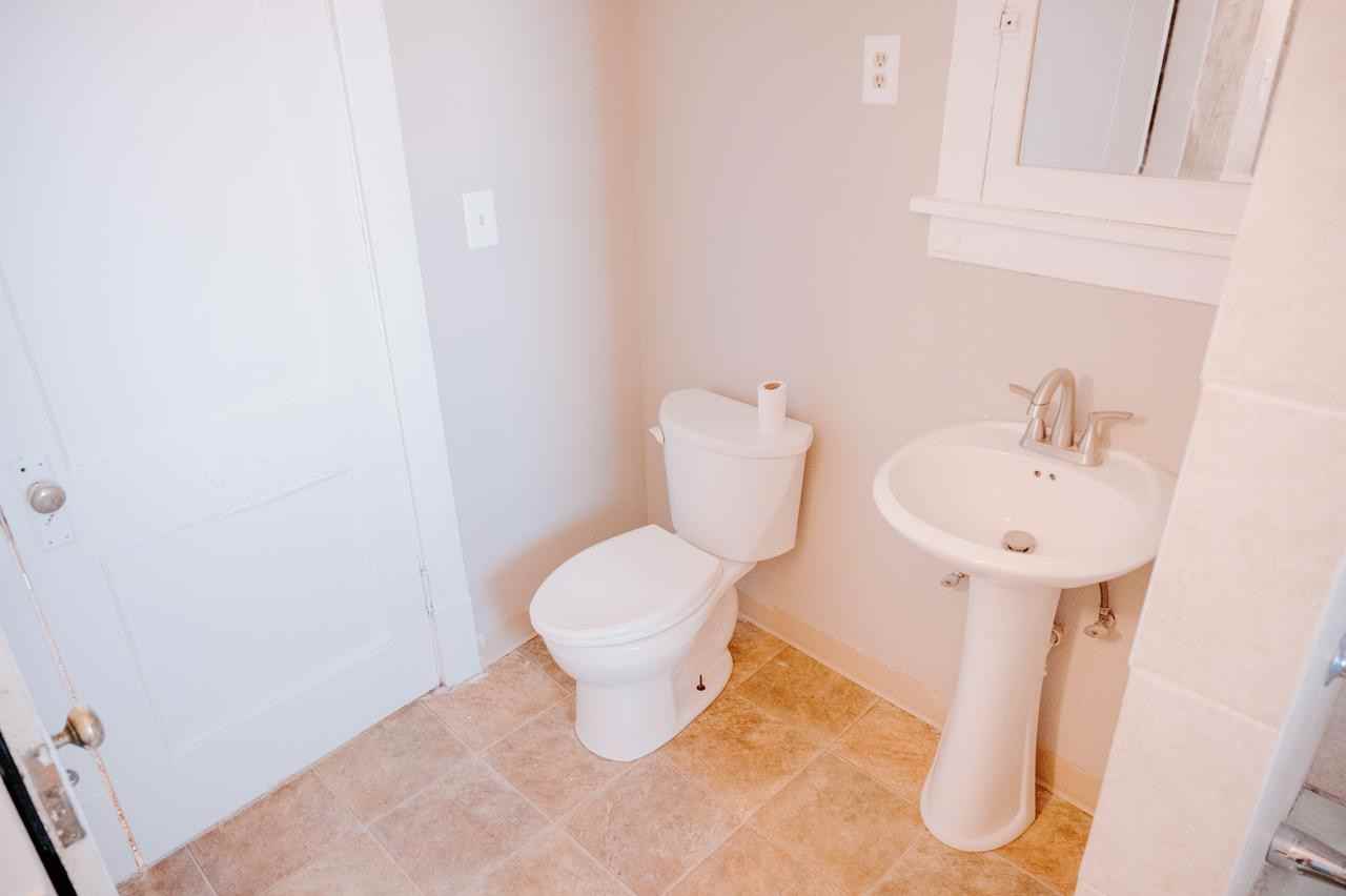 2441 Templeton St #1 - Photo 7 of 50