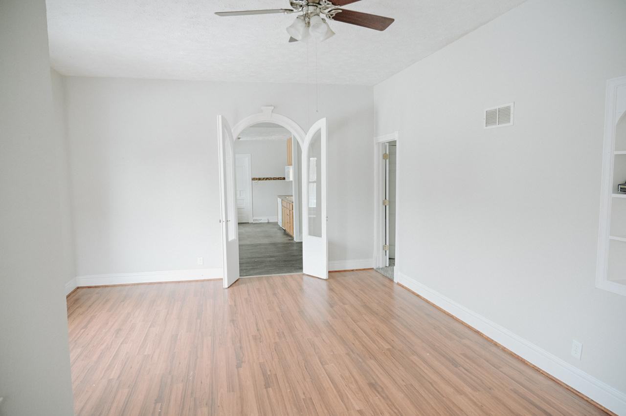 2441 Templeton St #1 - Photo 4 of 33