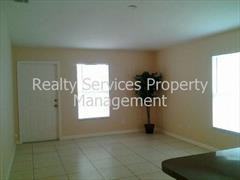 4946 Golfview Blvd - Photo 3 of 15