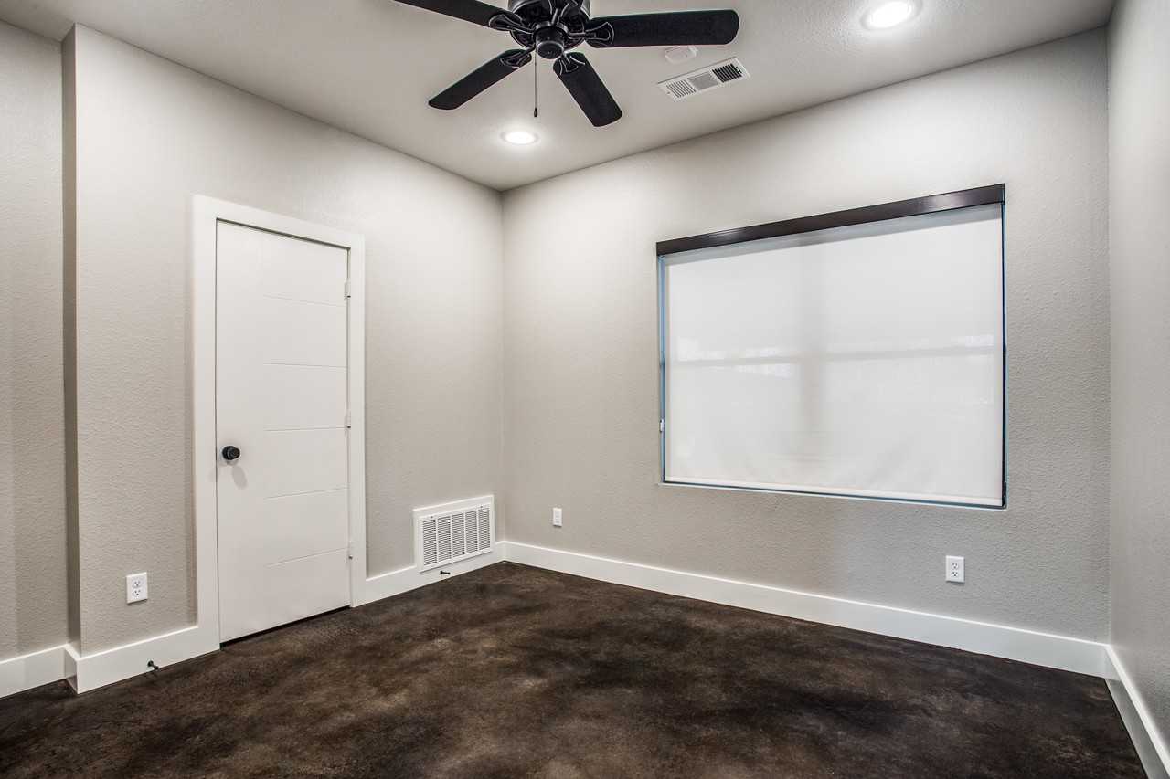 2720 W Devitt St - Photo 4 of 11
