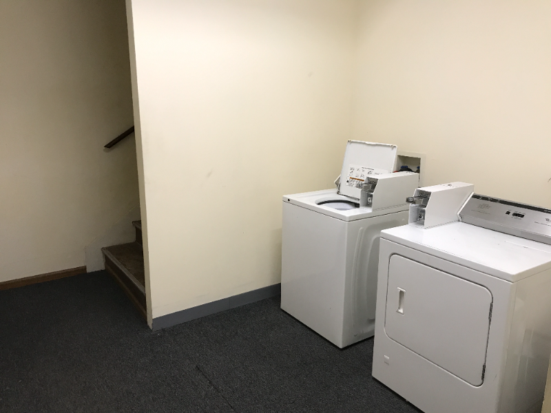 351 Chicago Road - Photo 5 of 34