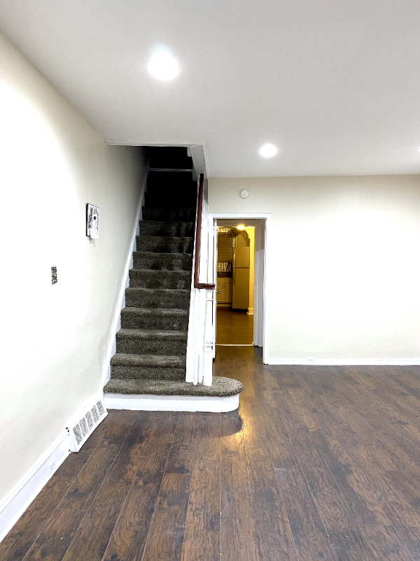 5527 N Palethorp St - Photo 6 of 27