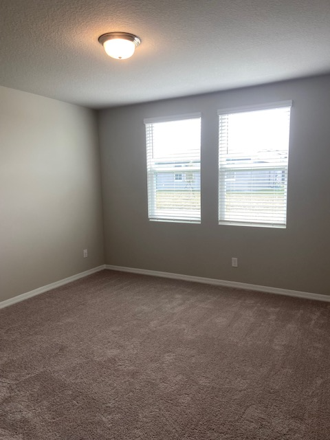 552 Jerry Ln - Photo 3 of 6