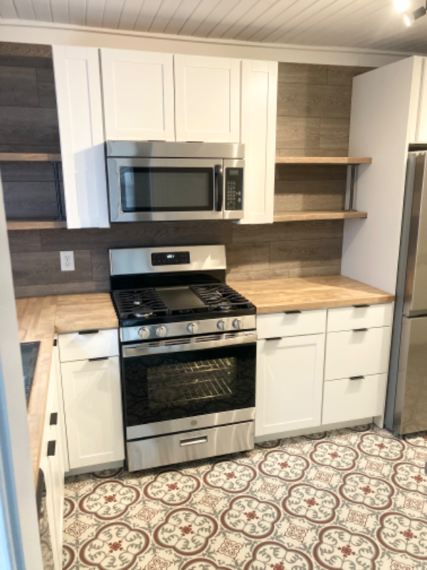 5211 E 10th St - Photo 2 of 24