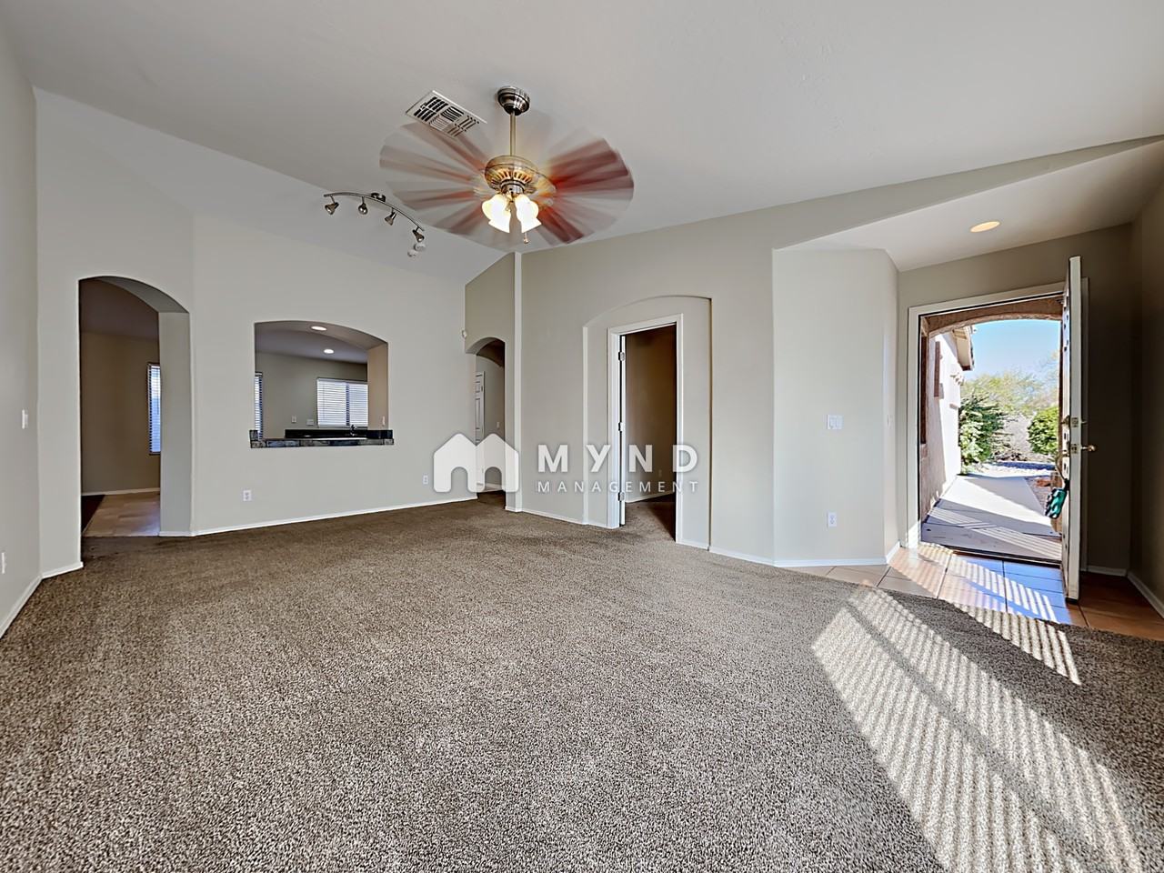 10833 W Wilshire Dr - Photo 2 of 20