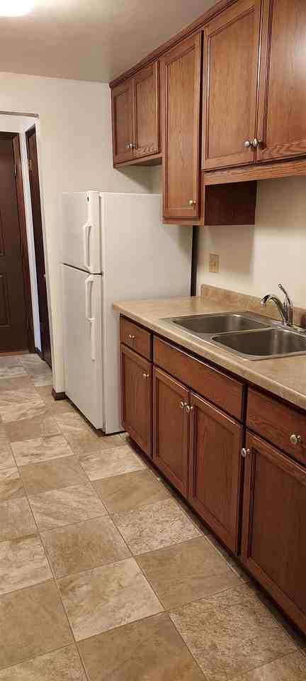 1335 S Norwood Ave #10 - Photo 3 of 11