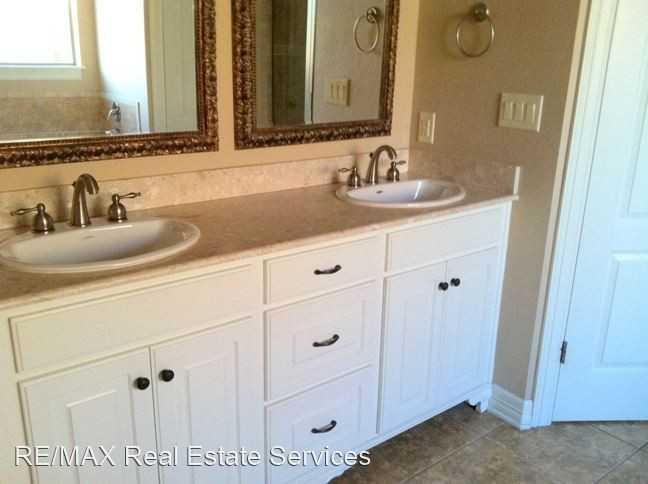 4016 Elizabeth Ln - Photo 3 of 12