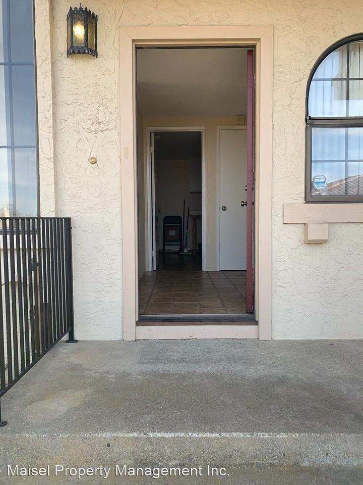 3242 Guillermo Pl - Photo 2 of 32