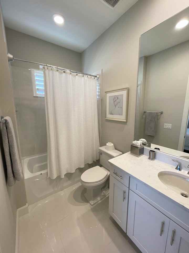 9412 Rapallo St - Photo 6 of 26