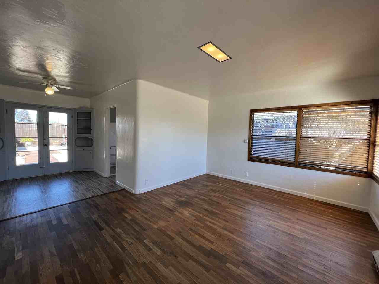 125 N G St - Photo 2 of 16