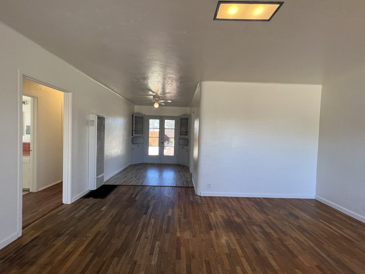 125 N G St - Photo 3 of 16