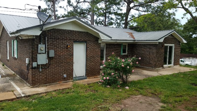 93 Goff St - Photo 2 of 16