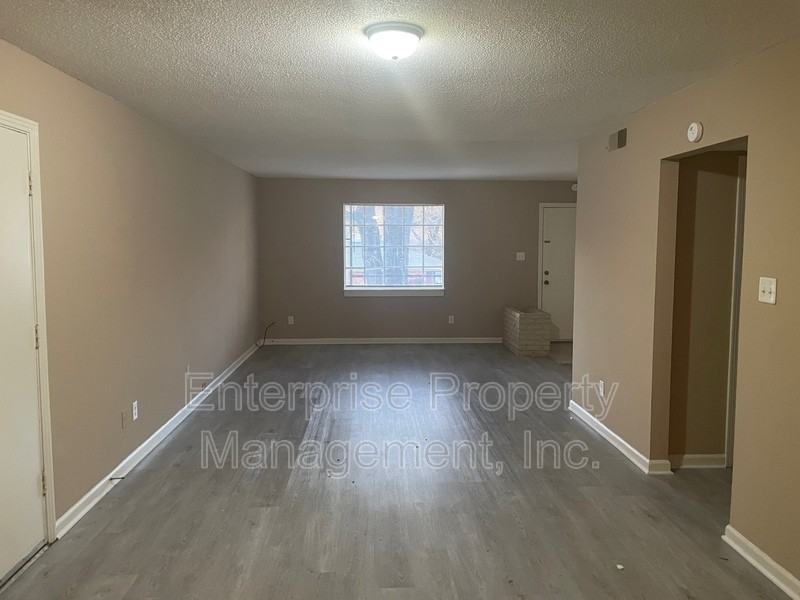1982 Goldbrier Ln - Photo 6 of 12