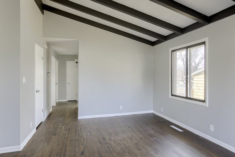 4907 Vinton St - Photo 2 of 24