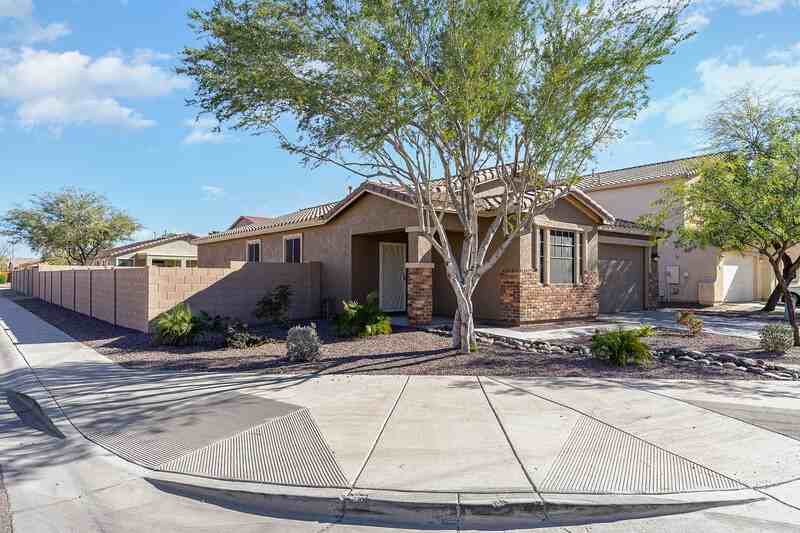 6828 W Maldonado Rd - Photo 3 of 28