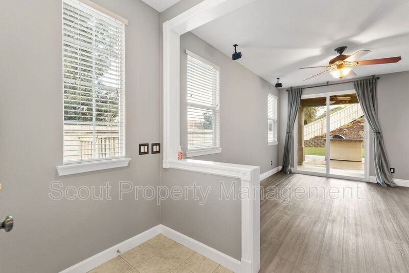 33008 Romance Pl - Photo 3 of 28