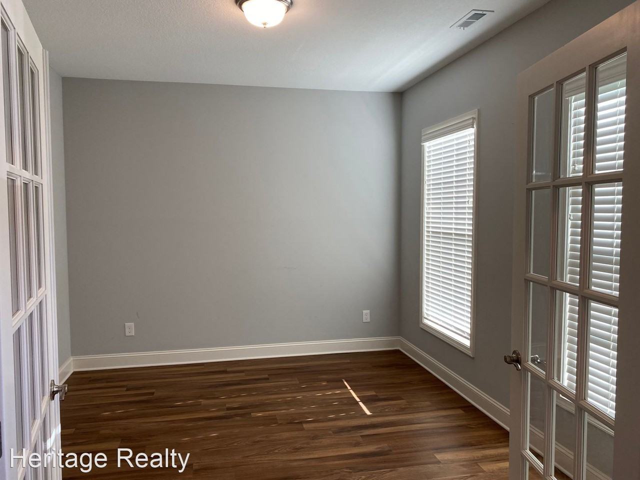 2526 Windjammer Ln - Photo 2 of 20