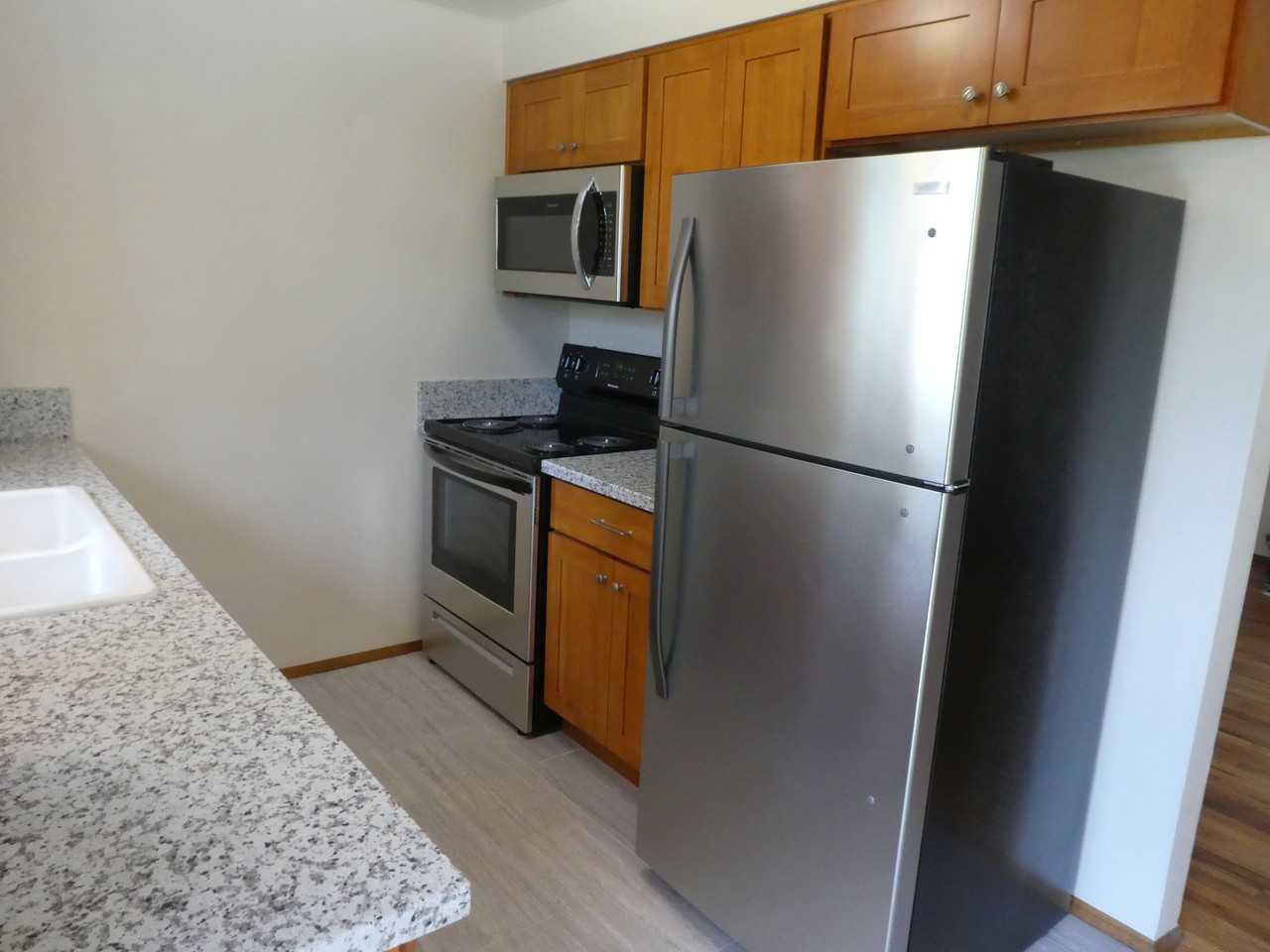 19245 Sw York St #1 - Photo 7 of 38