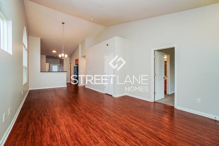 4280 White Spruce Ln - Photo 3 of 15