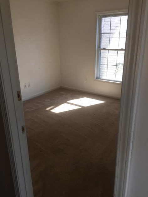 279 Wiles Street - Photo 4 of 9