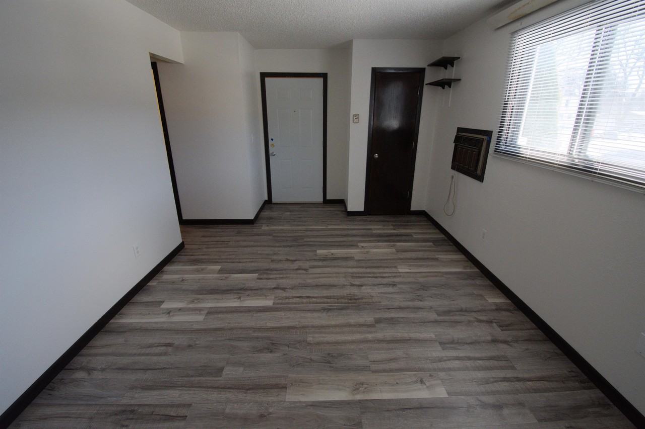 803 8th St N #1 - Photo 4 of 10