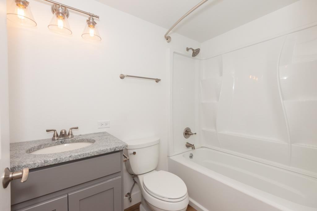 260 S. Cleveland  Loveland - Photo 6 of 13