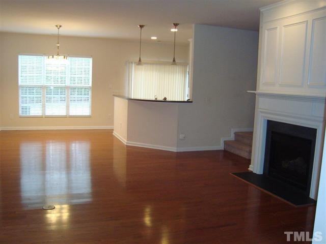 7106 Racine Way - Photo 2 of 10