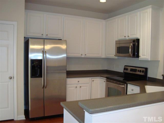 7106 Racine Way - Photo 3 of 10