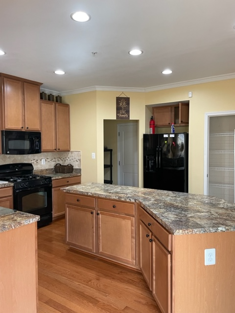 3601 Lupton Ct - Photo 2 of 8