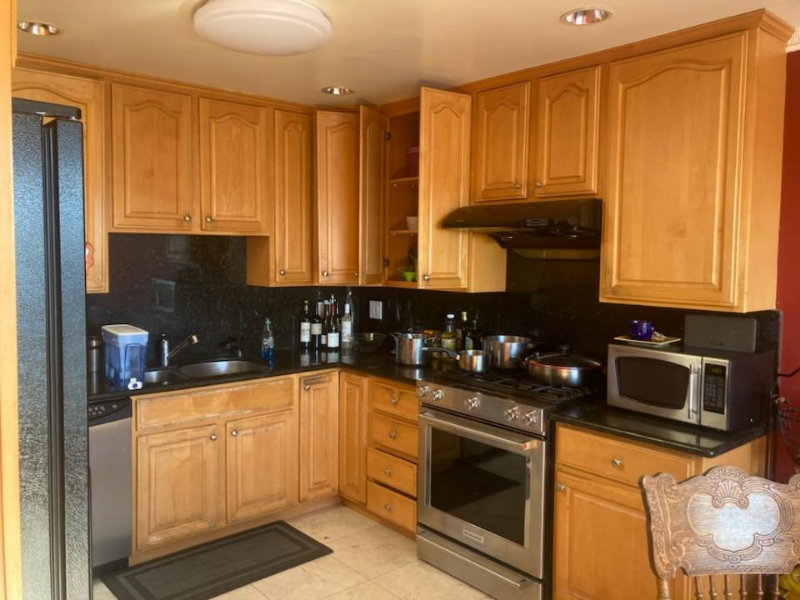 106 Sargent St - Photo 2 of 7