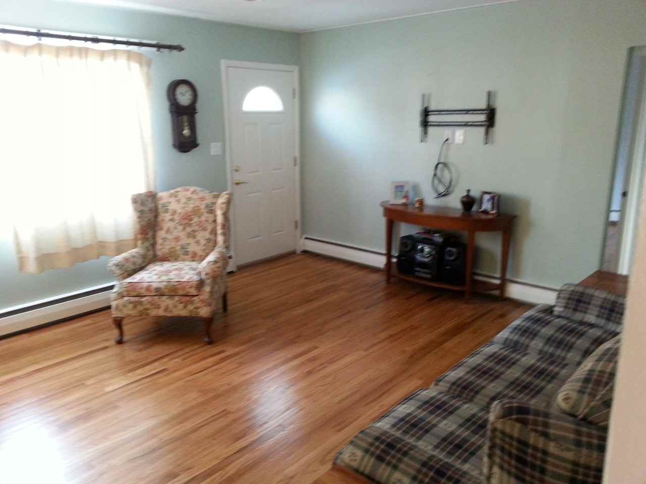 469 E Holly Ave - Photo 2 of 7