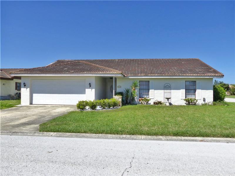 9801 San Lorenzo Way - Photo 2 of 15