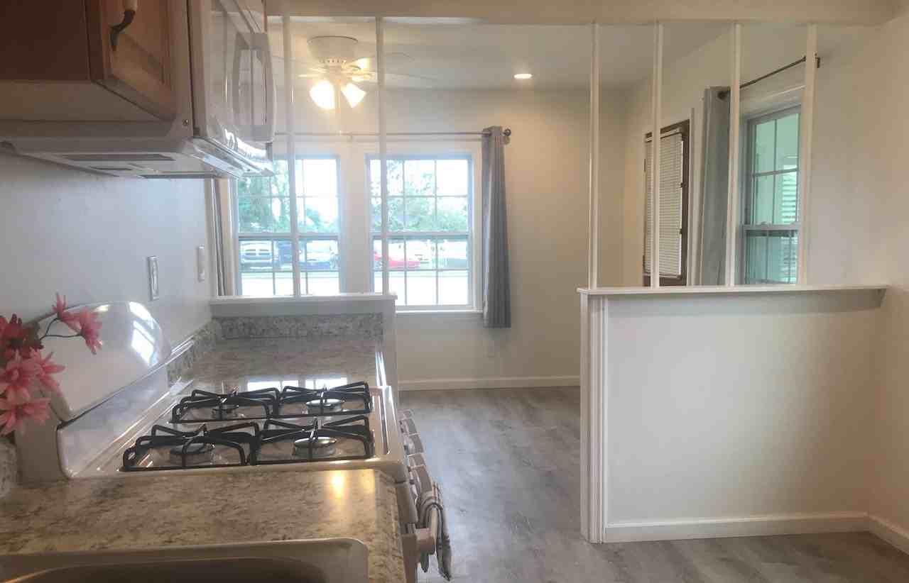 1512 Jenks Ave - Photo 2 of 12