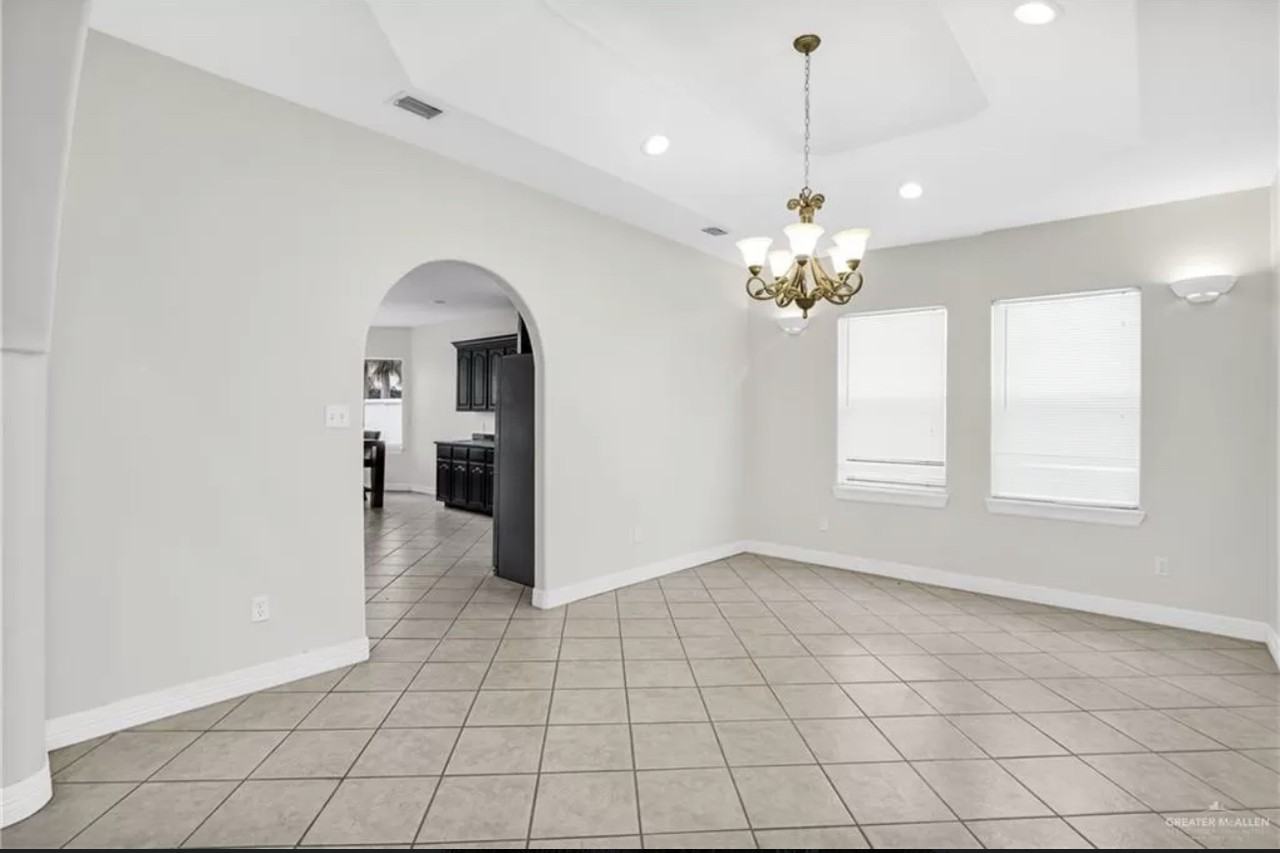 2212 S 48th St - Photo 2 of 16