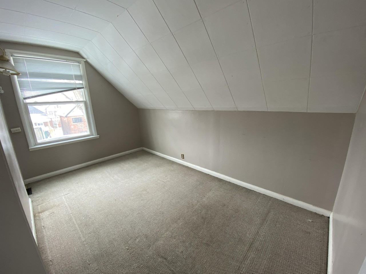 172 Sanford Ave S Fl Third #3-3rdFL - Photo 6 of 10