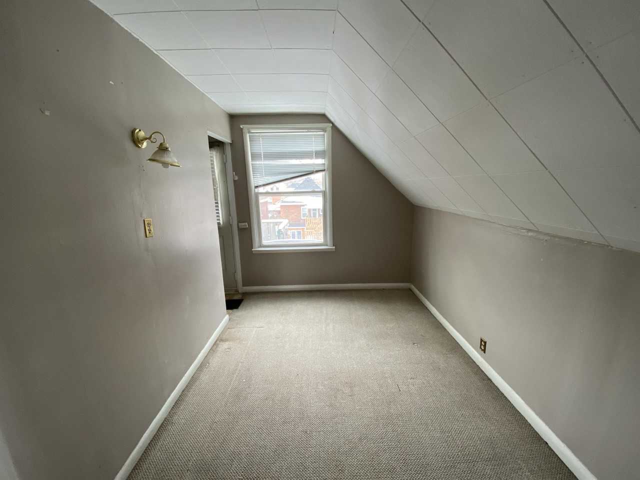 172 Sanford Ave S Fl Third #3-3rdFL - Photo 7 of 10