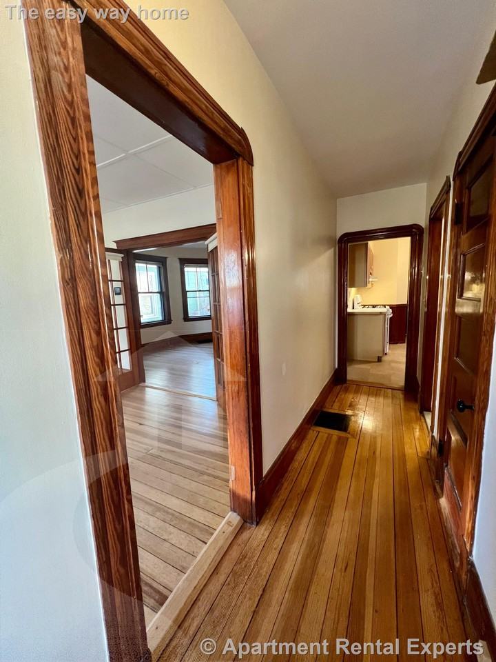 19 Gold Star Rd #1 - Photo 5 of 13