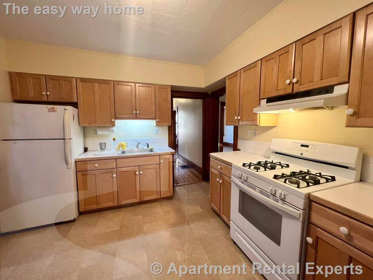 19 Gold Star Rd #1 - Photo 4 of 13