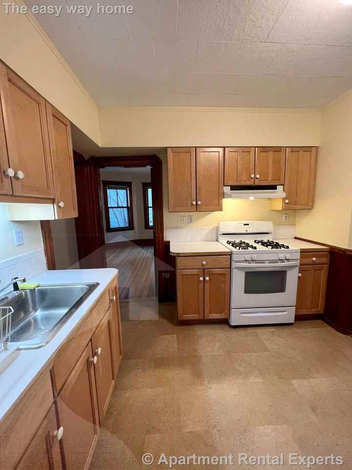19 Gold Star Rd #1 - Photo 3 of 13