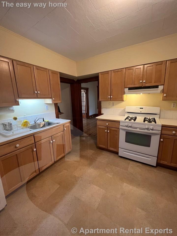 19 Gold Star Rd #1 - Photo 2 of 13