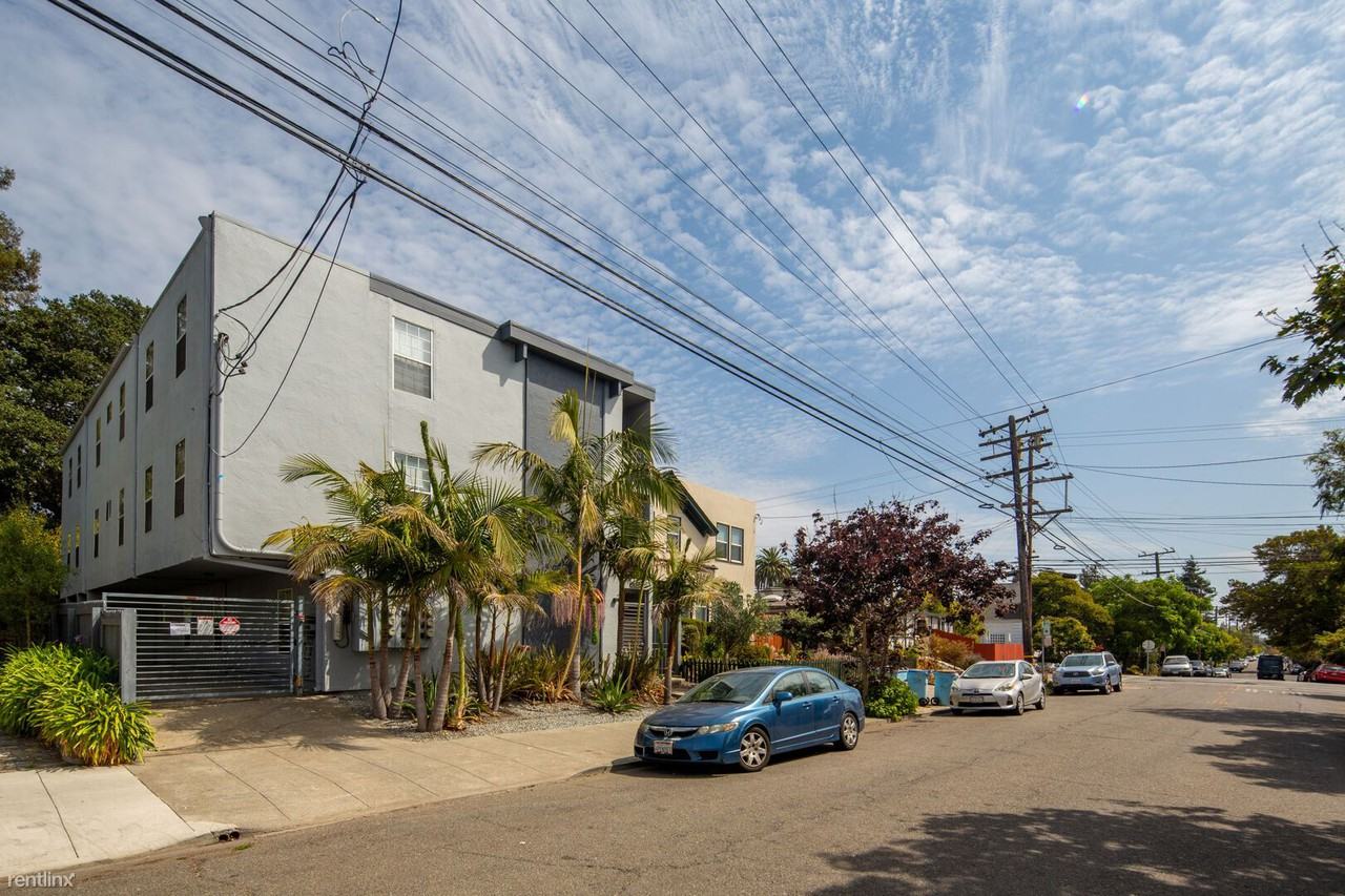 2537 Fulton St - Photo 2 of 12