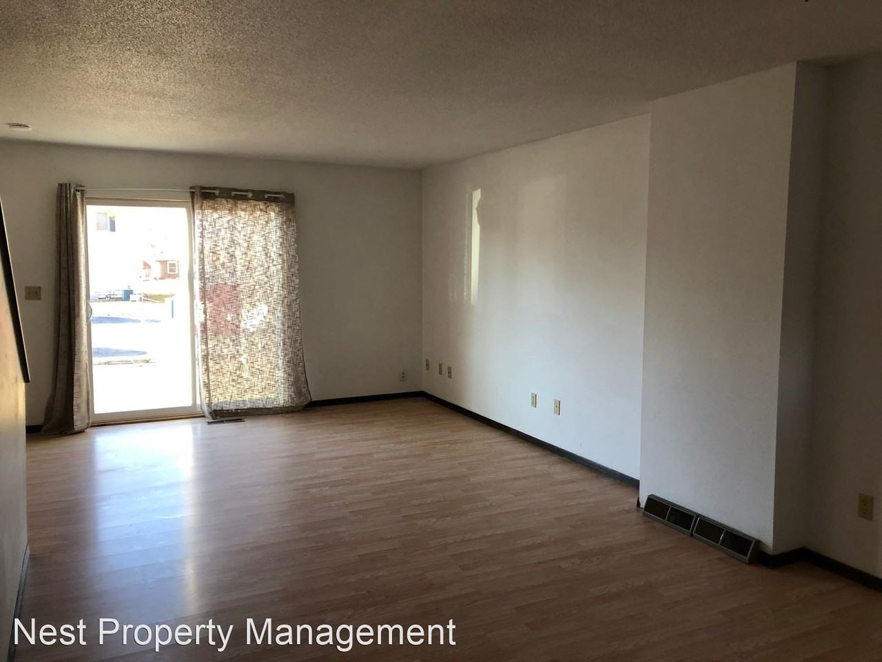 704 18th Ave - Photo 2 of 9