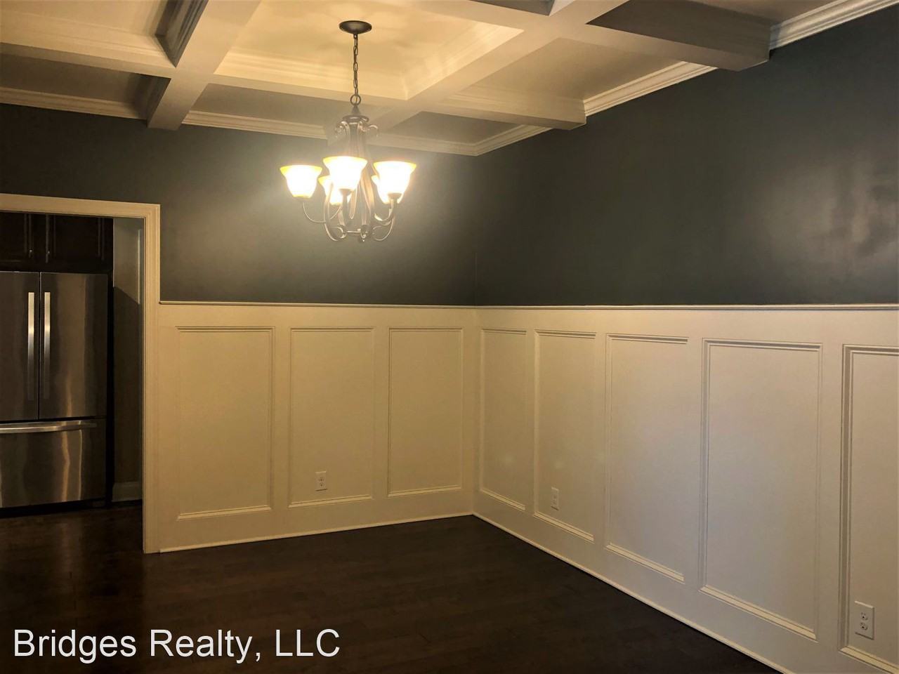 245 Tulip Dr - Photo 3 of 14